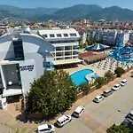 Hotel Blue Wave 4*