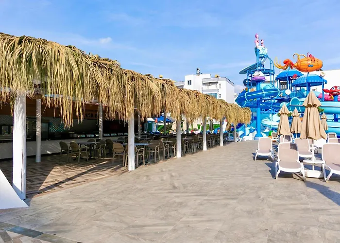 Blue Wave ホテル アランヤ