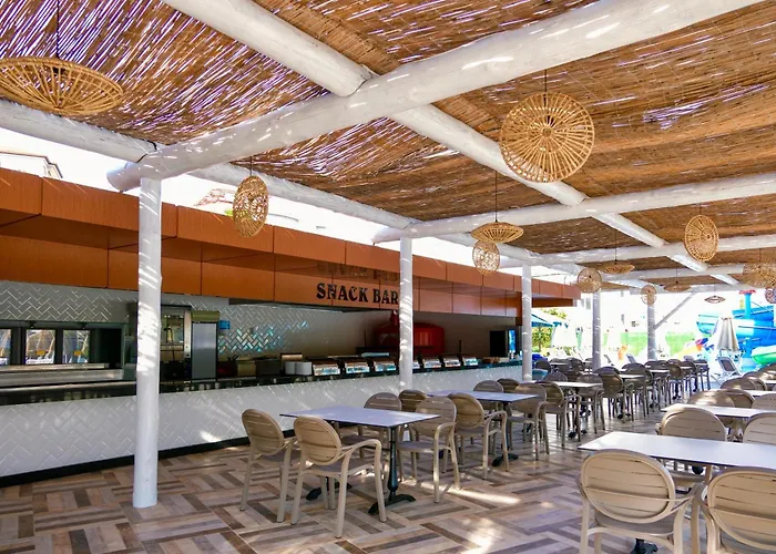 Blue Wave ホテル アランヤ