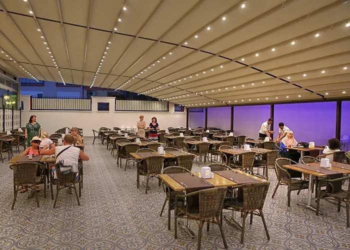 Blue Wave ホテル アランヤ