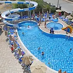 Blue Wave מלון