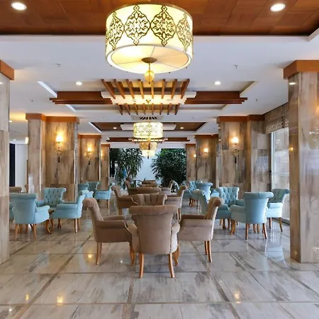 מלון Blue Wave אלאניה