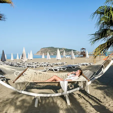 Blue Wave 4* אלאניה