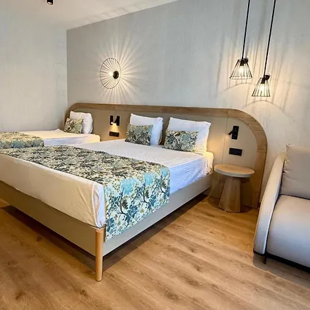 Otel Blue Wave 4*