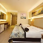 فندق بلو ويف سويت 4*